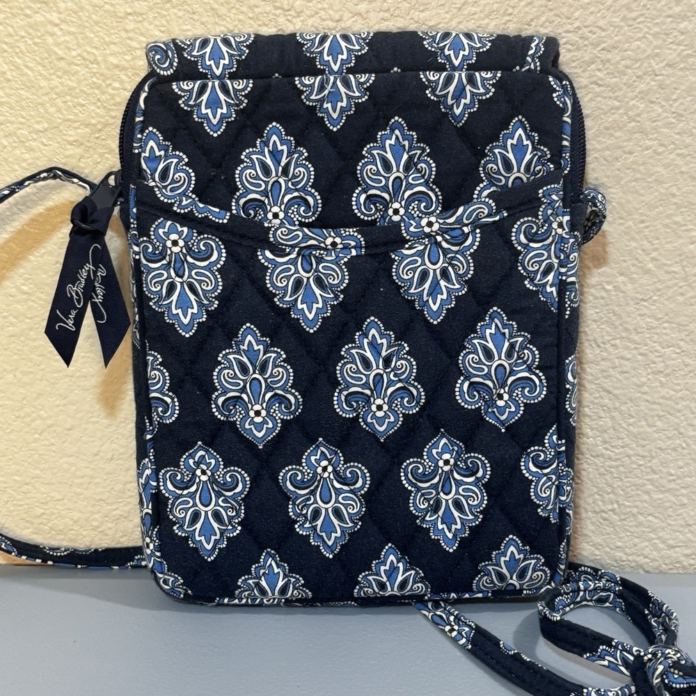 Vera Bradley Calypso Blue Quilted Crossbody Purse Bag ID Card Card Storage Clean